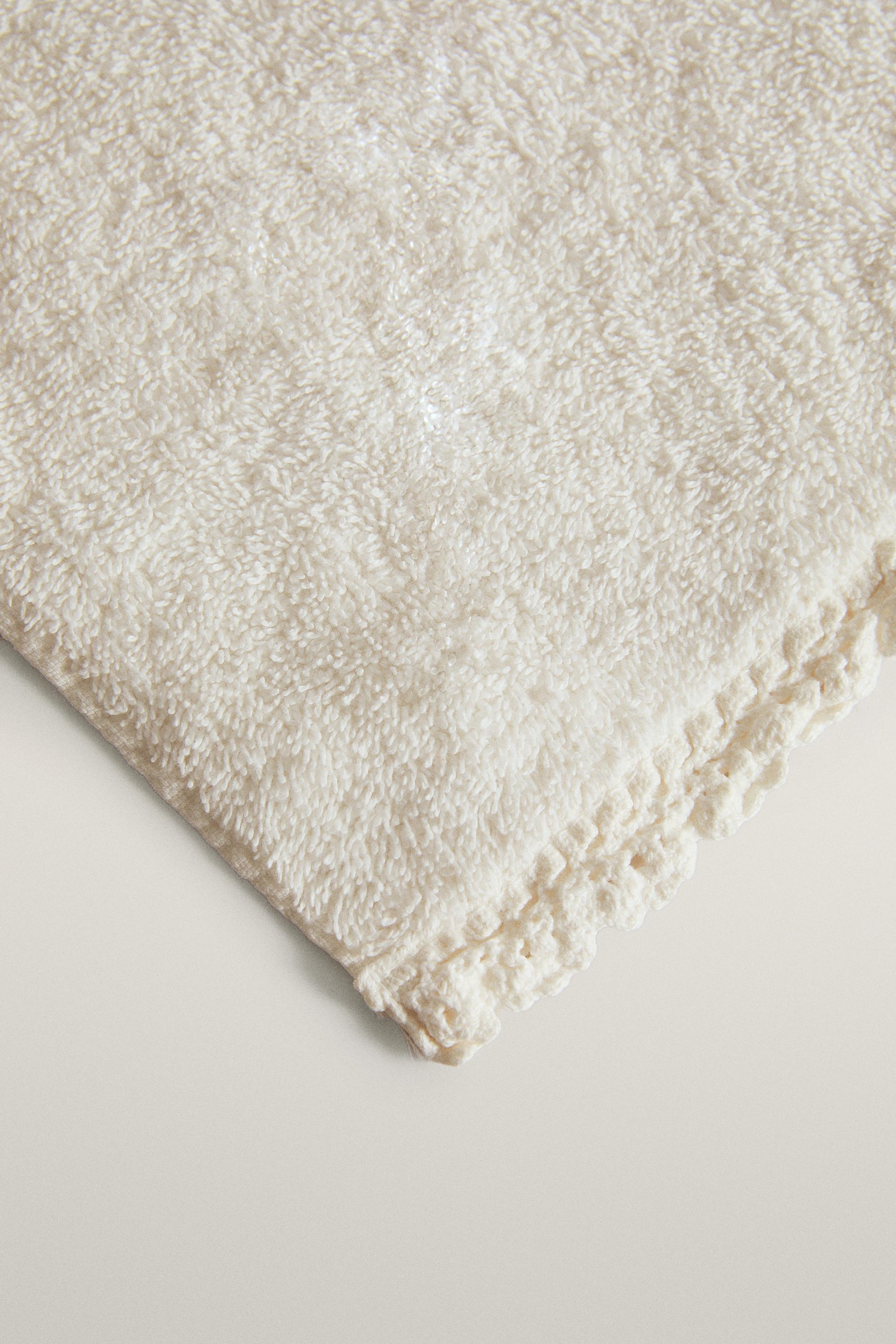 SERVIETTE DE BAIN BORD CROCHET